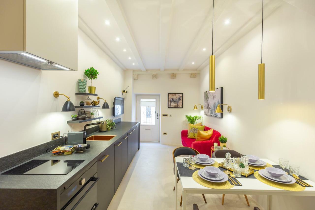 Вілла Old Town House With Floor Heating & Lush Private Garden Дубровник Екстер'єр фото